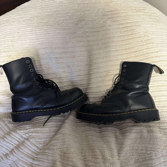 Dr. Martens Steel Toe Boots - Men's 10-Eye AirWair - Picture 3 of 8